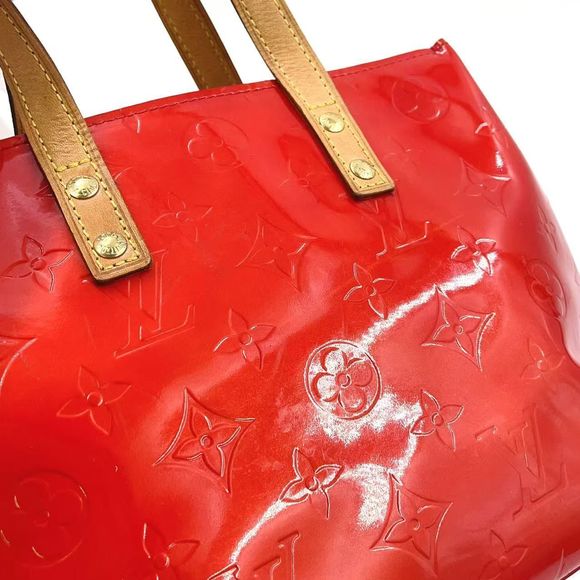Louis Vuitton Reed PM Monogram Vernis Monogram Vernis Enamel Leather Red Shoulder Bags